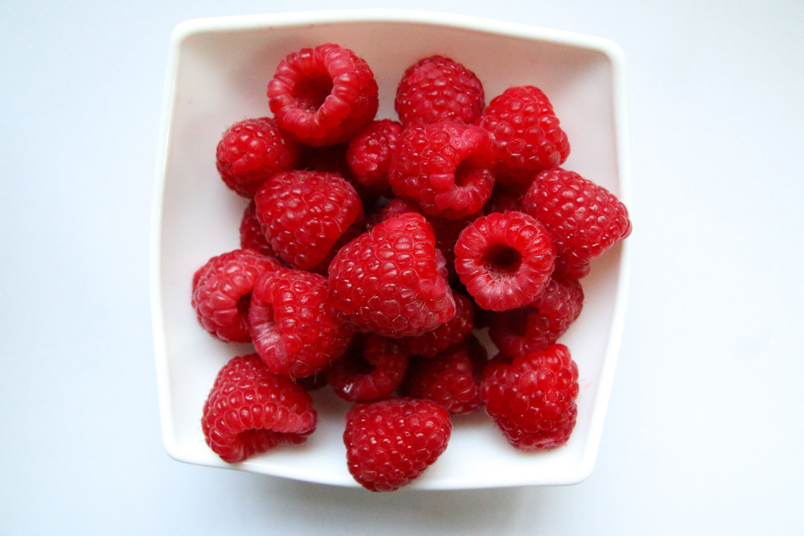 Raspberry Chia Parfait Recipe
